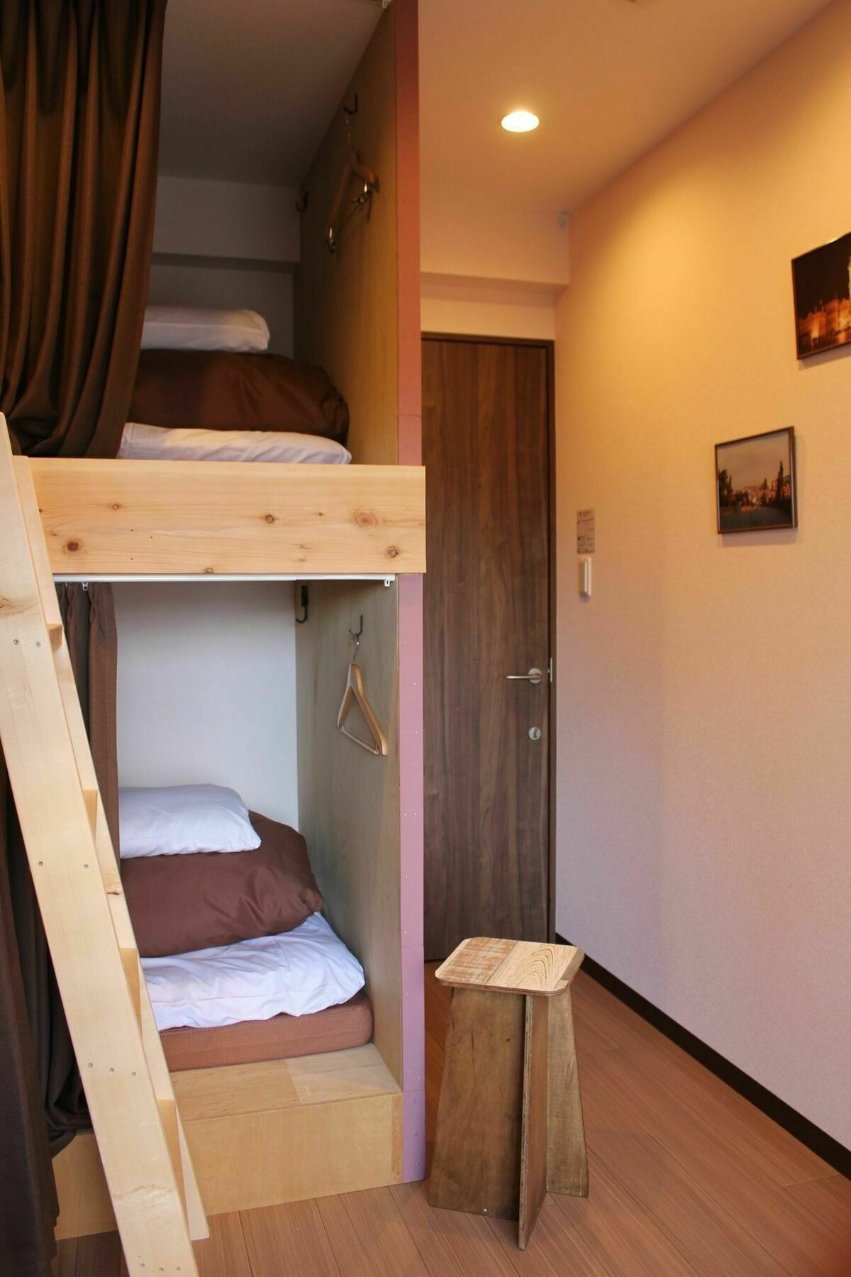Bar And Hostel Mondo โอซาก้า ภายนอก รูปภาพ